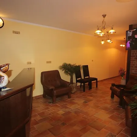 Pelikán 3*